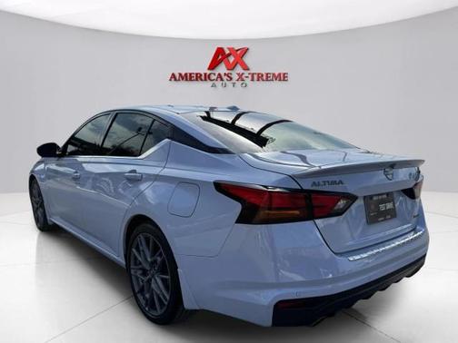 2023 Nissan Altima 2.0 SR