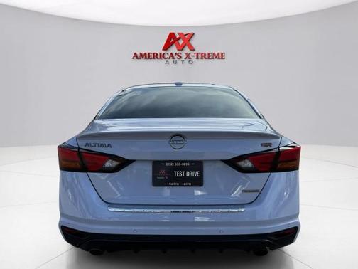 2023 Nissan Altima 2.0 SR