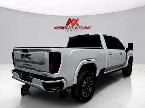 Summit White 2021 GMC Sierra 2500 AT4