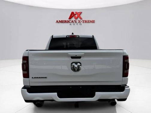 Bright White Clearcoat 2020 RAM 1500 Laramie