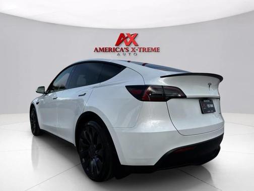 2025 Tesla Model Y Performance