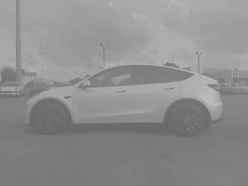 2025 Tesla Model Y Performance