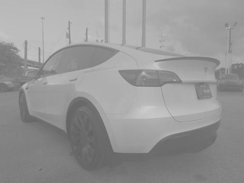 2025 Tesla Model Y Performance