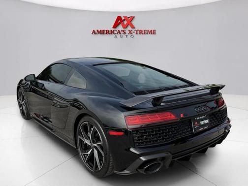 Mythos Black Metallic 2021 Audi R8 5.2 V10 performance