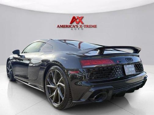 Mythos Black Metallic 2021 Audi R8 5.2 V10 performance