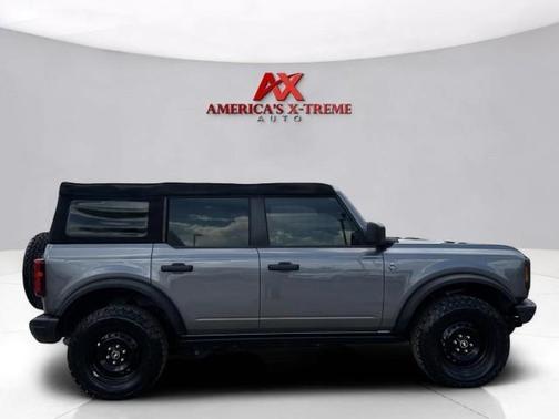 Carbonized Gray Metallic 2023 Ford Bronco Black Diamond