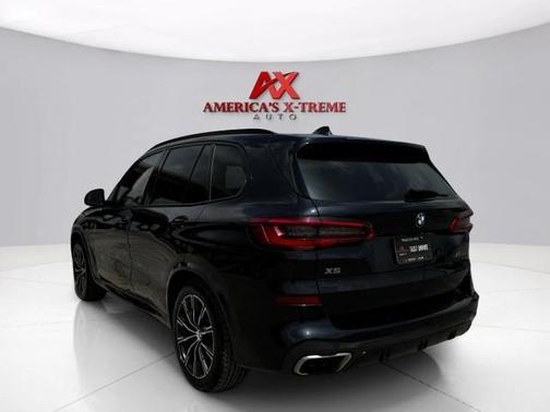 Carbon Black Metallic 2020 BMW X5 M50i