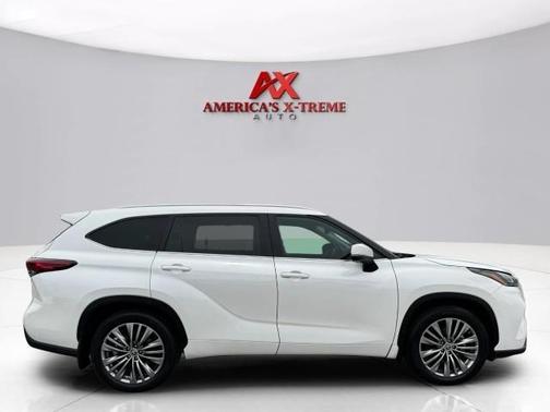 Blizzard Pearl 2021 Toyota Highlander Platinum