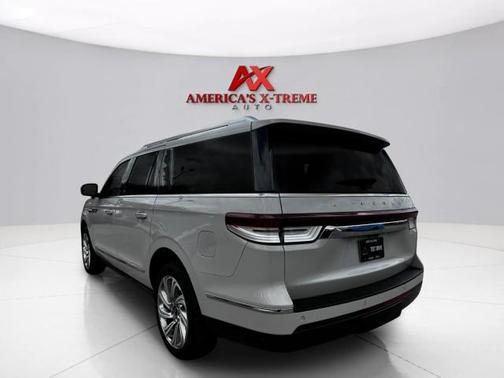 Starlight 2024 Lincoln Navigator L Reserve