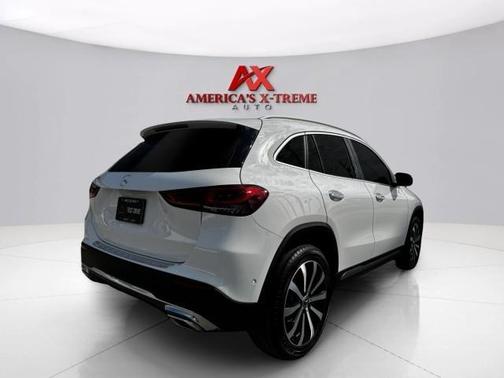 Digital White 2023 Mercedes-Benz GLA 250 Base