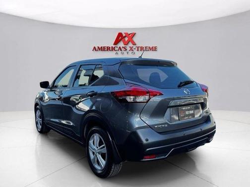 Gun Metallic 2020 Nissan Kicks S