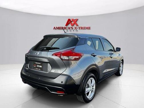 Gun Metallic 2020 Nissan Kicks S