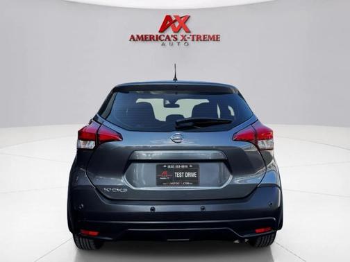 2020 Nissan Kicks S