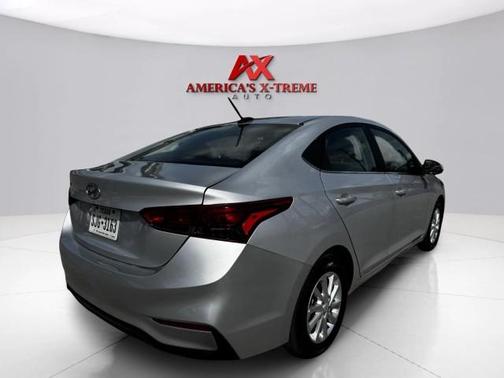 2022 Hyundai Accent SEL