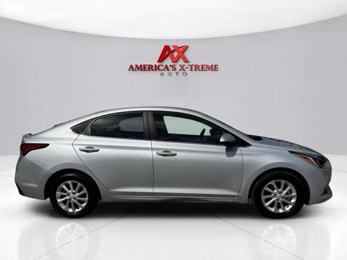 2022 Hyundai Accent SEL