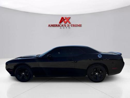 2022 Dodge Challenger SXT