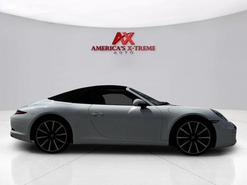 2015 Porsche 911 Carrera