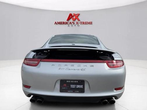 2015 Porsche 911 Carrera 4S
