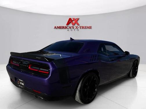 2016 Dodge Challenger 392 Hemi Scat Pack Shaker