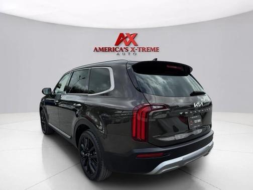 Dark Moss 2022 Kia Telluride SX