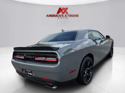 2017 Dodge Challenger SXT