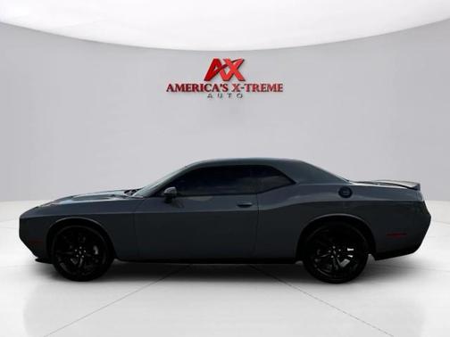 2017 Dodge Challenger SXT