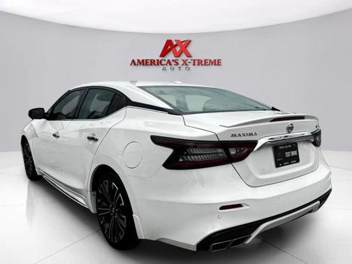 2022 Nissan Maxima SV