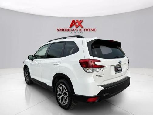 Crystal White Pearl 2020 Subaru Forester Premium