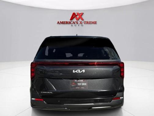2025 Kia Carnival SX