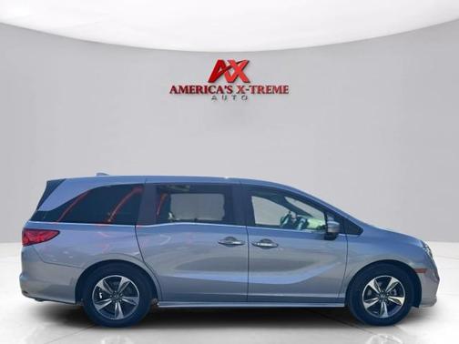 Lunar Silver Metallic 2019 Honda Odyssey Touring