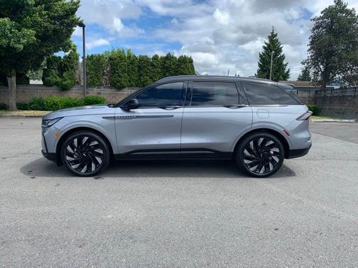2024 Lincoln Nautilus RESERVE