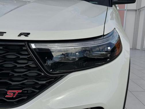 STAR WHITE MET TRI-COAT 2022 Ford Explorer ST
