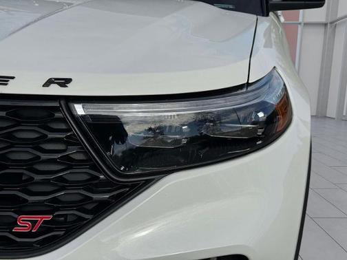 STAR WHITE MET TRI-COAT 2022 Ford Explorer ST