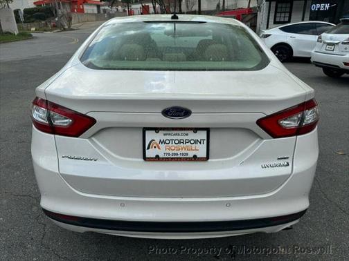 2015 Ford Fusion Hybrid SE