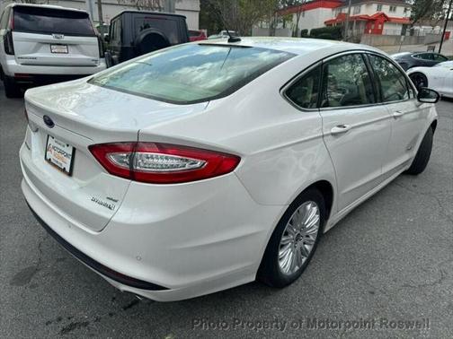 2015 Ford Fusion Hybrid SE