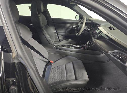 2022 Audi e-tron GT Premium Plus