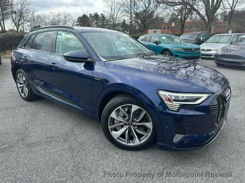 2021 Audi e-tron Premium Plus