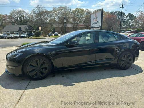 Solid Black 2023 Tesla Model S Plaid