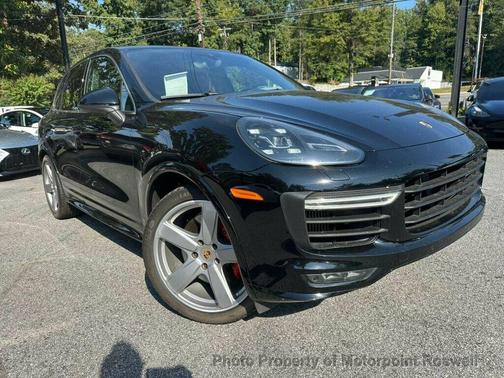 2016 Porsche Cayenne GTS