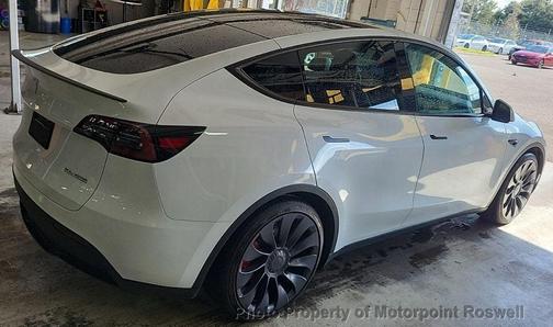 2024 Tesla Model Y Performance Dual Motor All-Wheel Drive