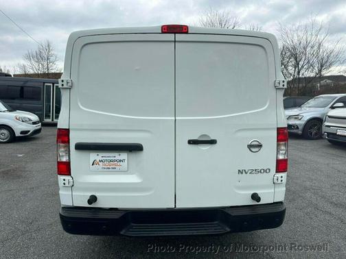 2017 Nissan NV Cargo NV2500 HD SV V6