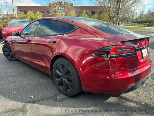 2024 Tesla Model S Plaid