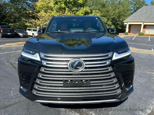2025 Lexus LX 700h Luxury