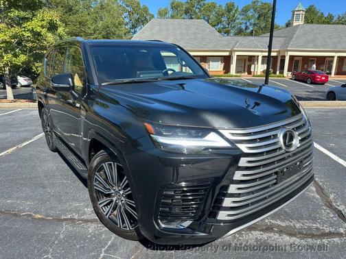 2025 Lexus LX 700h Luxury