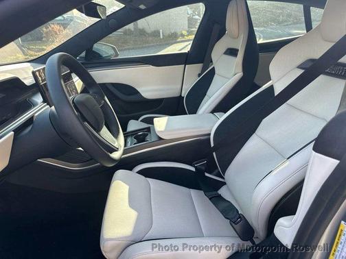 2024 Tesla Model S Plaid