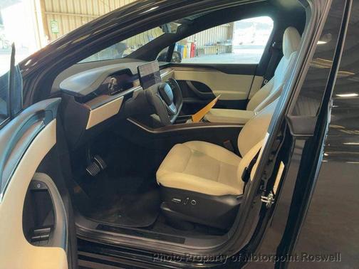 2024 Tesla Model X Long Range