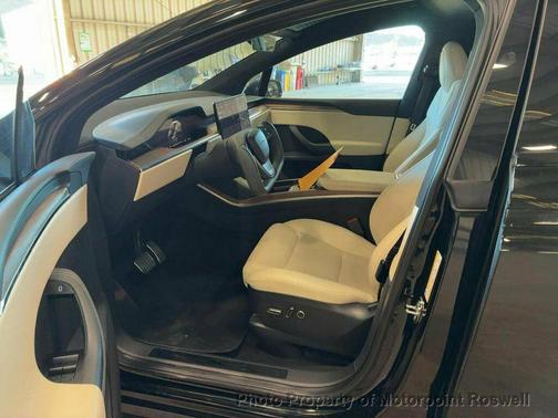 2024 Tesla Model X Long Range