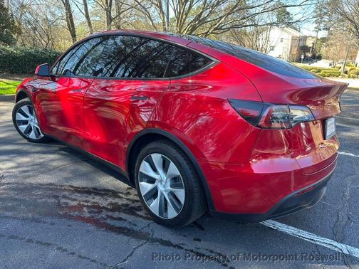 Red Multi-Coat 2021 Tesla Model Y Standard Range Rear-Wheel Drive