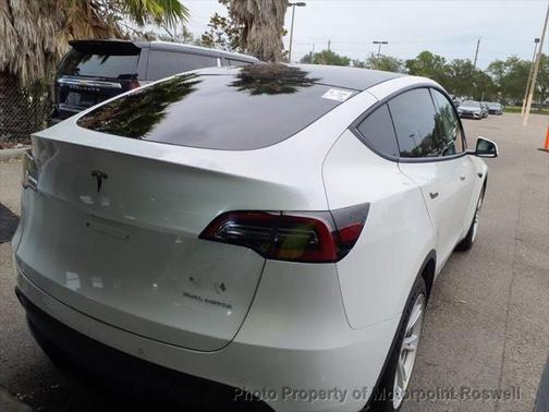 2021 Tesla Model Y Long Range Dual Motor All-Wheel Drive