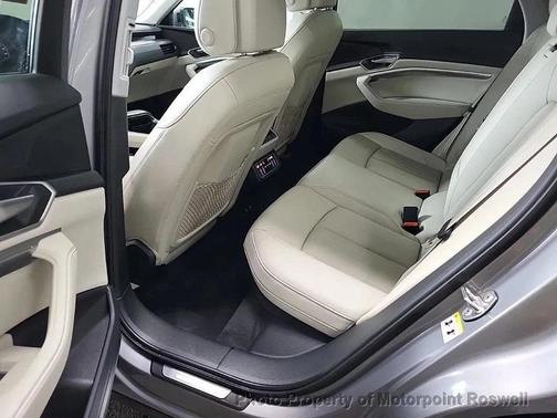 2022 Audi e-tron Premium